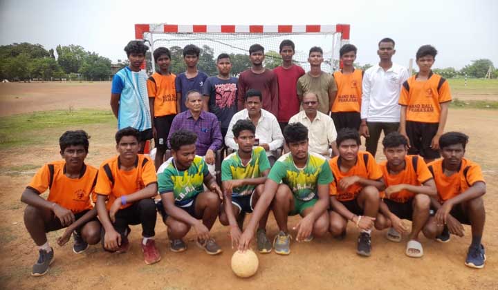 బాస్కెట్‌ బాల్‌ జట్ల ఎంపిక