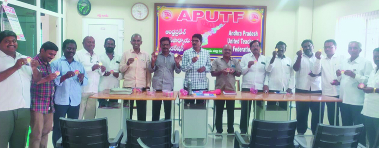 ఒపిఎస్‌ సాధనకై యుటిఎఫ్‌ నిరవధిక దీక్షలు