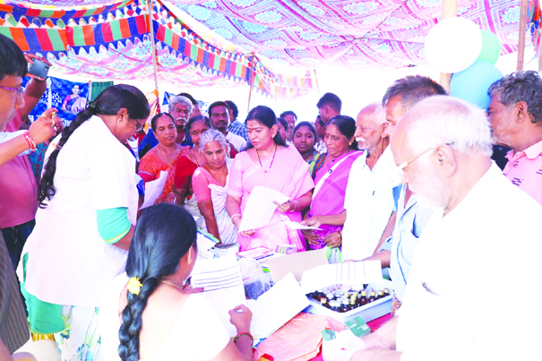 జెఎఎస్‌ శిబిరాల్లో వైద్య సేవలు