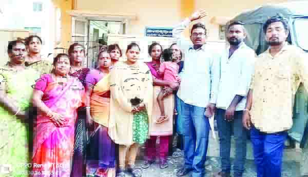 వెలుగు సిబ్బంది అక్రమాలపై దర్యాప్తు చేపట్టాలి