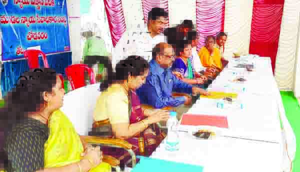బాల్య వివాహాలను అరికట్టాలి