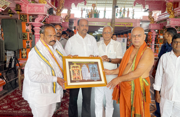 అరసవల్లిని దర్శించుకున్న డిప్యూటీ స్పీకర్‌