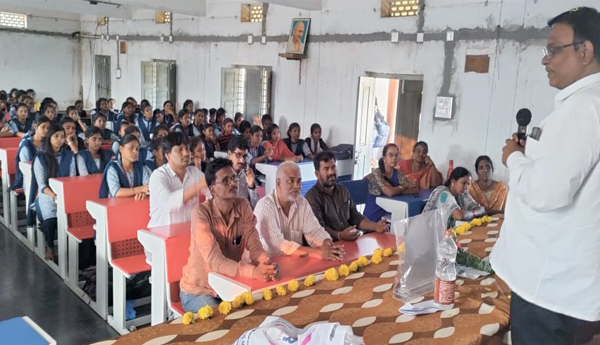 కష్టపడితేనే గుర్తింపు