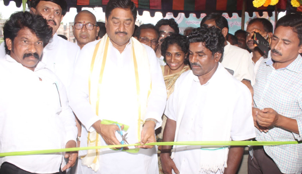 'ఫిష్‌ ఆంధ్ర'తో మత్స్యకారులకు ఉపాధి