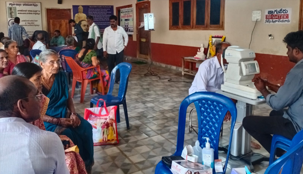 free-eye-checking-camp-in-undrajavaram
