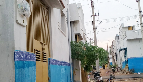 సామూహిక గృహ ప్రవేశాలు షురూ