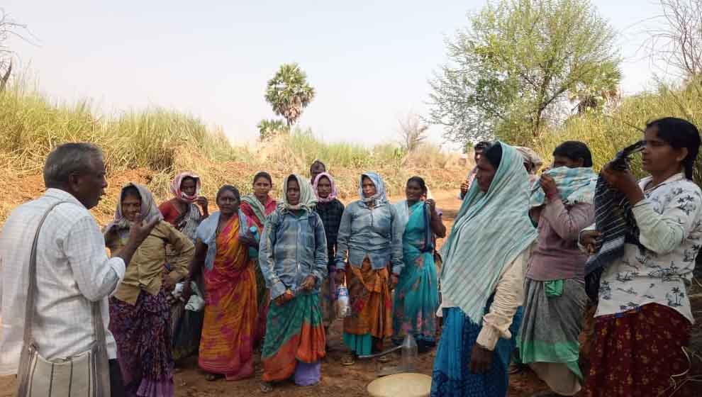 తొలగించిన జాబ్‌ కార్డులను పునరుద్ధరించాలి
