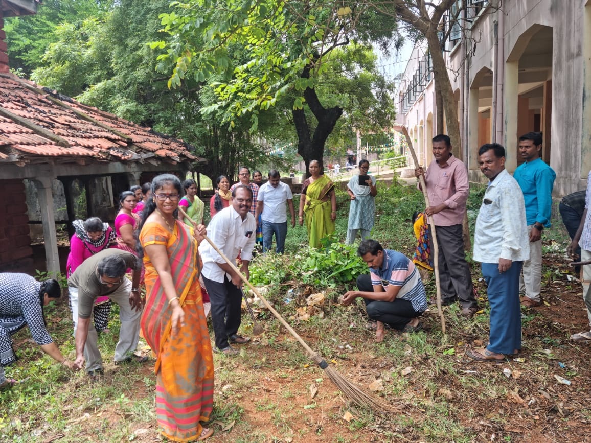 'స్వచ్ఛ భారత్‌'లో జడ్జీలు