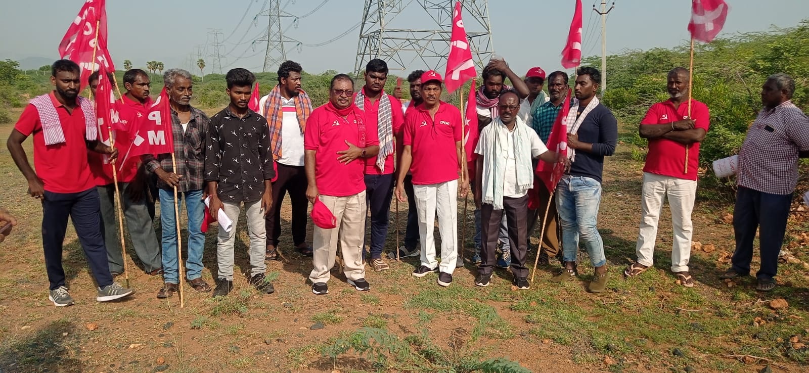 నిరుద్యోగులకు ఉపాధి కల్పించాలి