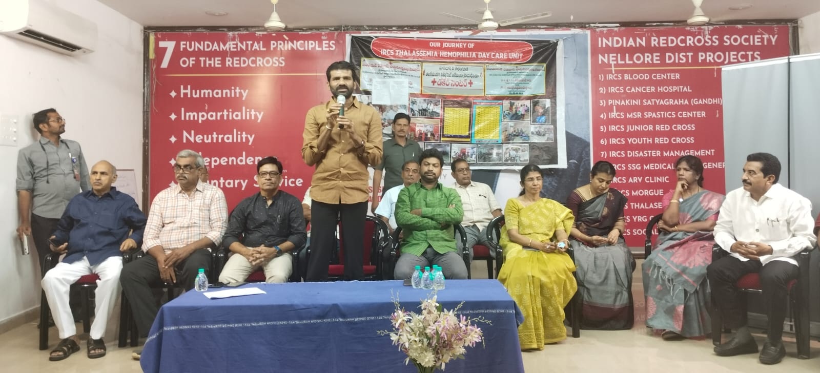 రెడ్‌క్రాస్‌లో మెడికల్‌ క్యాంపు