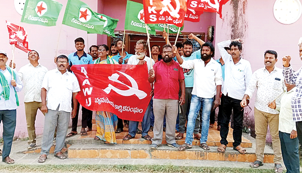 పలాస డివిజన్‌ను కరువు ప్రాంతంగా ప్రకటించాలి
