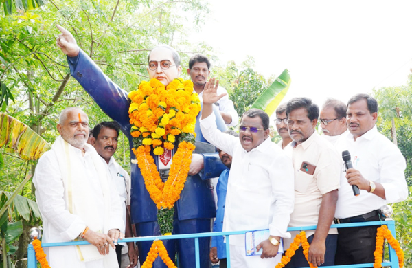 అంబేద్కర్‌ అందరివాడు