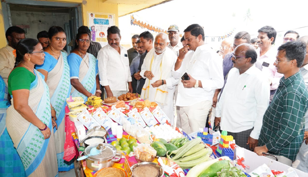 'ఆరోగ్య సురక్ష'తో ప్రజల చెంతకు వైద్యం