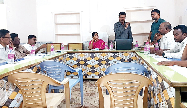 వాడివేడిగా పంచాయతీ సమావేశం