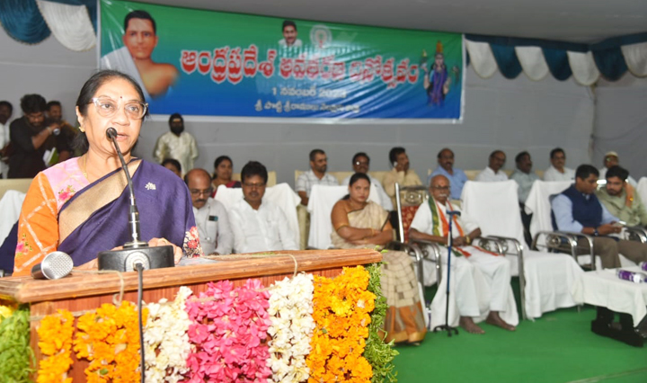 అమరజీవి త్యాగాలు మరువలేనివి