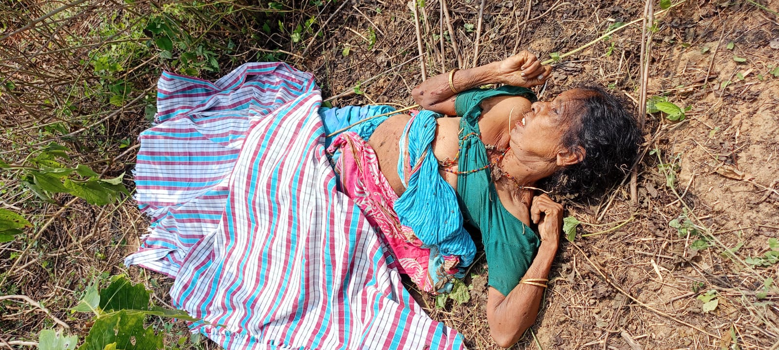 రాచన్నగూడెంలో మహిళ దారుణ హత్య