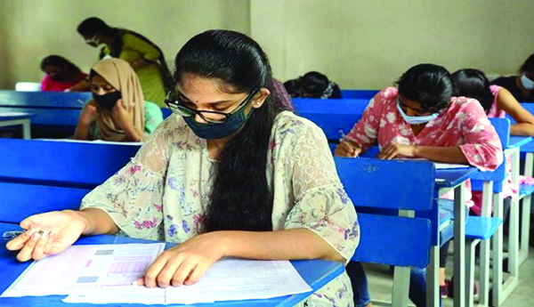 డిప్లొమా, డిగ్రీ పరీక్షలు ఎందుకు రద్దు చెయ్యాలి?