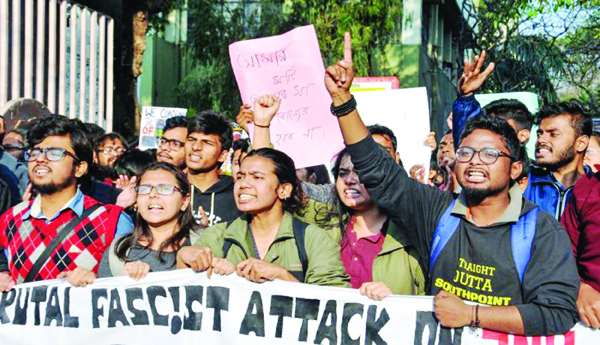 రాజకీయాల నుంచి విద్యార్థులను నిరోధించలేరు