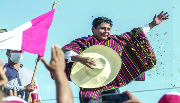 పెరూ గద్దెపై కార్మిక నేత కేస్టిల్లో 