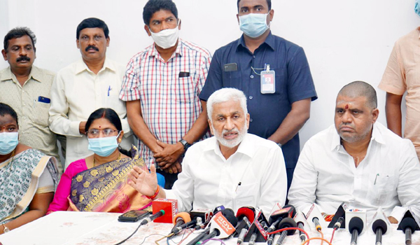 'ఉక్కు'పై పార్లమెంట్‌లో నిలదీస్తాం.. కార్మికుల పోరాటానికి మద్దతు : విజయసాయిరెడ్డి