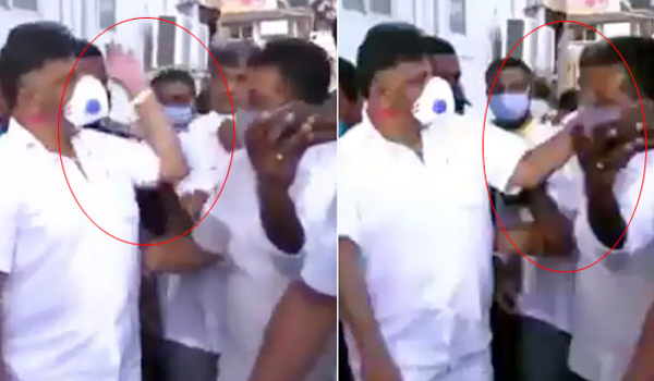 కార్యకర్త చెంప ఛెళ్లుమనిపించిన కాంగ్రెస్‌ చీఫ్‌ డికె.. వీడియో వైరల్‌