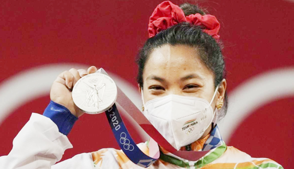 Tokyo Olympics : మీరాబాయి చాను రజతం.. స్వర్ణం కానుందా !