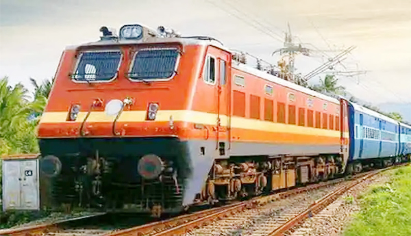 Trains Cancelled :  భారీ వర్షాల ప్రభావం.. పలు రైళ్లు రద్దు.. !