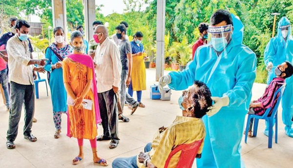 మళ్లీ పెరుగుతున్న కరోనా కేసులు