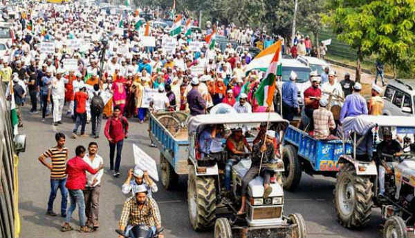 పంజాబ్‌ నుంచి రైతు ర్యాలీలు ..మోడీ ప్రభుత్వంపై హత్య కేసు నమోదు చేయాలి: రైతులు