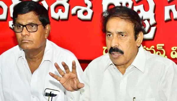 పోలీసులతో ఉద్యమాలను ఆపలేరు : సిపిఐ రాష్ట్ర కార్యదర్శి రామకృష్ణ