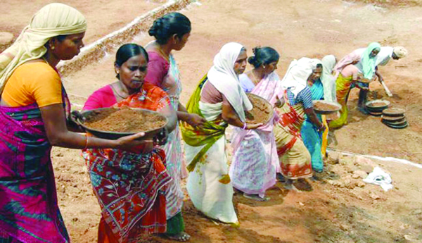 కులాల విభజన ఉపాధి హామీకే ప్రమాదం
