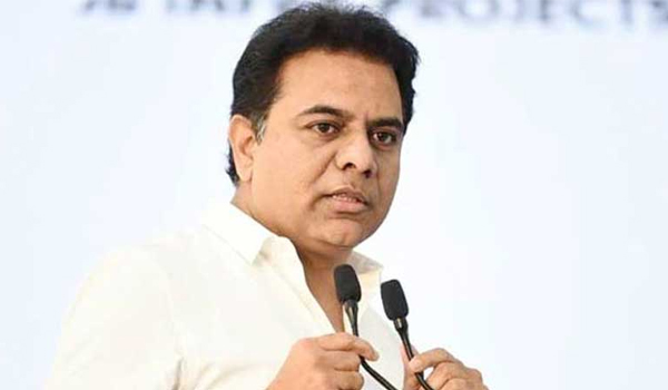 టిఆర్‌ఎస్‌లో ఉంటూనే ఇతర పార్టీలతో ఈటల సంప్రదింపులు జరిపారు : కెటిఆర్‌