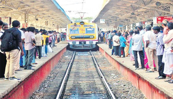 ఈ నెల 19 నుండి పట్టాలెక్కనున్న సాధారణ రైళ్లు..