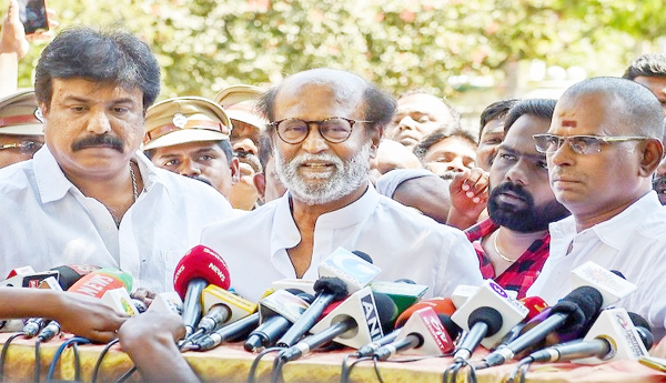 పార్టీని రద్దు చేస్తున్నా : రజనీకాంత్‌