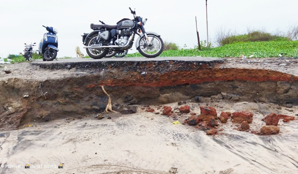విస్తారంగా వర్షాలు.. హంసలదీవి వద్ద ముందకొచ్చిన సముద్రం