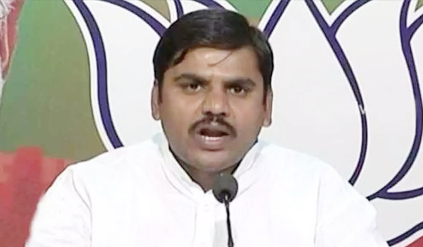 రాయలసీమ ప్రాజెక్టుపై టిడిపి వైఖరేంటో చంద్రబాబు స్పష్టం చేయాలి : విష్ణువర్ధన్‌ రెడ్డి