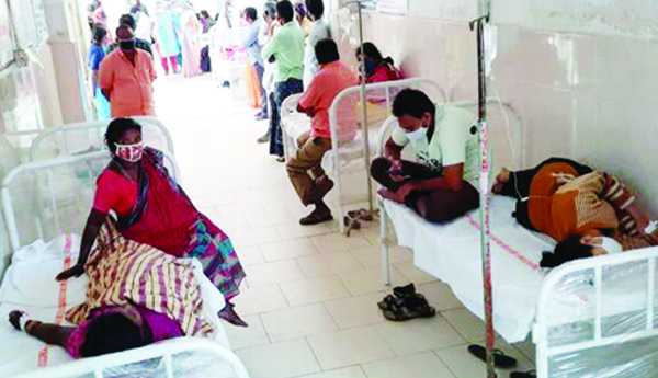 ప్రాథమిక ఆరోగ్య కేంద్రాల్లో తిష్టవేసిన సమస్యలు