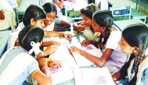 మహమ్మారి వేళ ఆడపిల్లలు అక్షరానికి దూరం