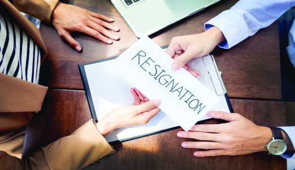 రికార్డు స్థాయిలో రాజీనామాలు, సమ్మెలు