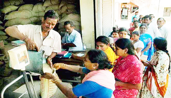 రెండో విడత రేషన్‌ నిలిపివేత