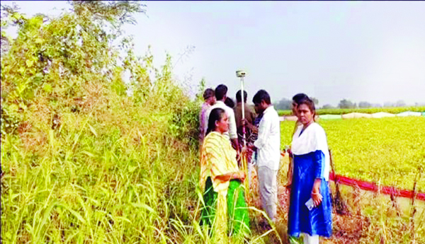 భూ సర్వేలో కీలకంగా మారిన సచివాలయ సర్వేయర్లు