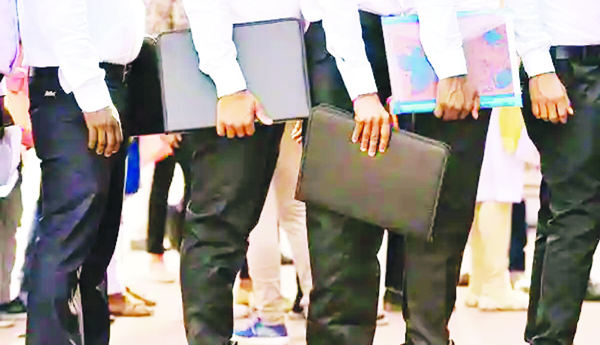 నిరుద్యోగం తగ్గిందా..పెరిగిందా..? గణాంకాలతో బిజెపి గారడీ