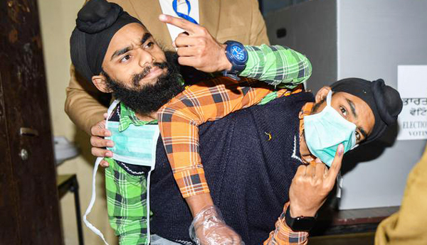 పంజాబ్‌, యుపిలో ప్రశాంతంగా ఎన్నికలు