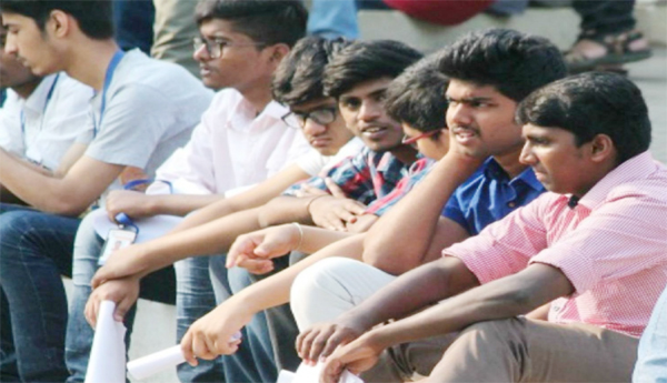 కేంద్ర సాంకేతిక విద్యాలయాలలో భర్తీ కాని సీట్లు