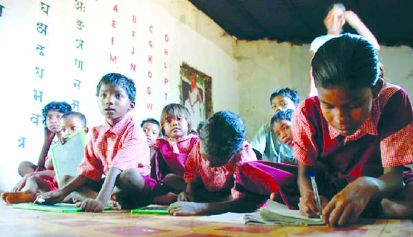 ఎన్‌.ఇ.పి తో చిన్నారులు చదువుకు దూరం