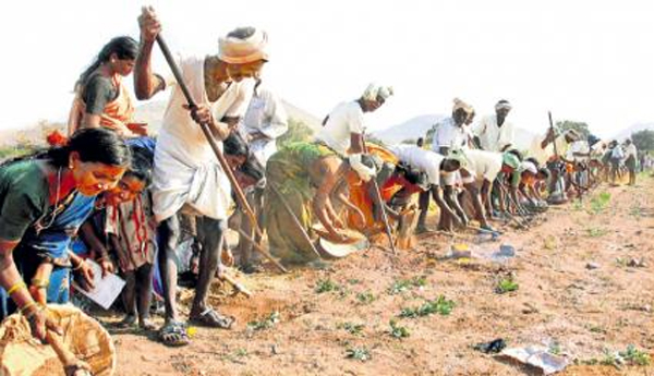 ఉపాధికి భారీ కోత !