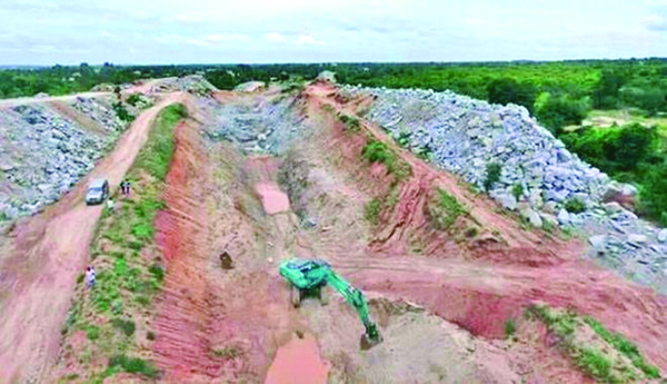 17 ఏళ్లుగా సా...గుతున్న హంద్రీ-నీవా !