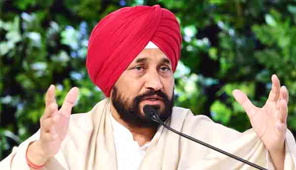 పంజాబ్‌ ఎన్నికల్లో వెనుకంజలో సిఎం చరణ్‌జీత్‌ సింగ్‌ చన్నీ, సిద్దు..!