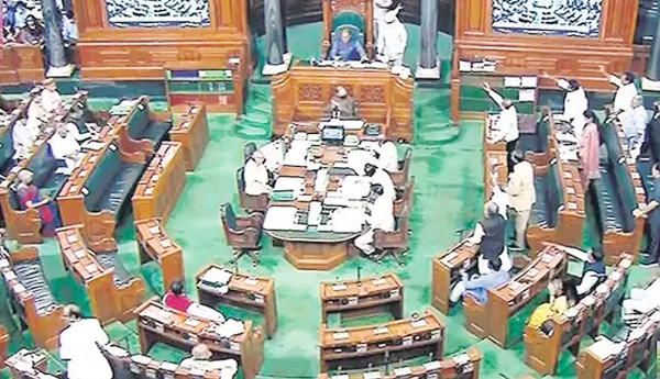 బెట్టు వీడి.. సమస్యలు పరిష్కరించండి : పార్లమెంటులో ప్రతిపక్షాలు డిమాండ్‌