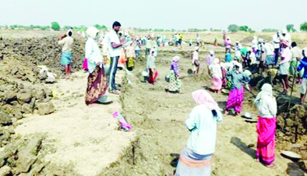 'ఉపాధి' బకాయి రూ.3,340 కోట్లు